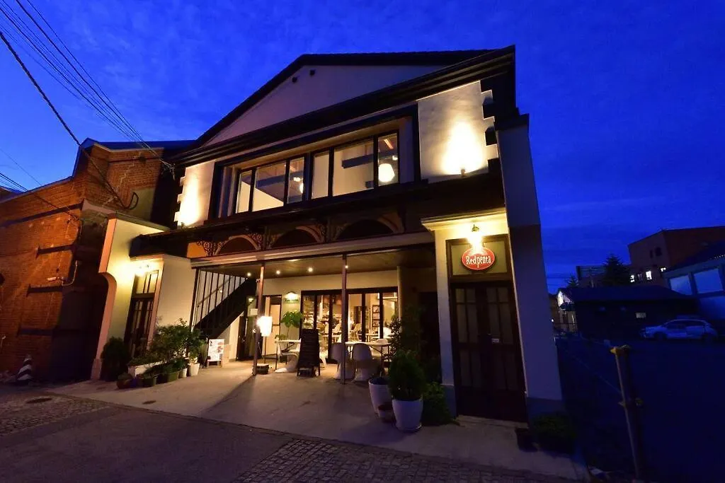 Holiday home 最大10名 観光地まで徒歩5分 無料駐車場付き 函館駅車で5分 好アクセスred Penta Villa Hakodate